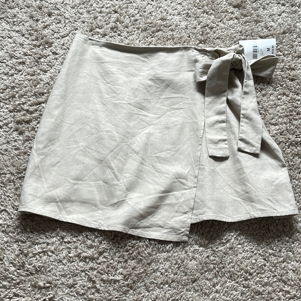NWT tan wrap skirt